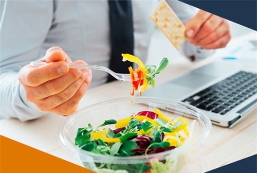 Thời tiết hanh khô, dân văn phòng cần làm ngay những điều này để cơ thể không bị thiếu nước