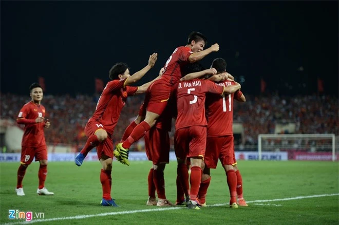 Đội tuyển Việt Nam năm 2018 được kỳ vọng sẽ mang về chiếc cúp vô địch Đông Nam Á lần thứ hai trong lịch sử. Ảnh: Thuận Thắng.