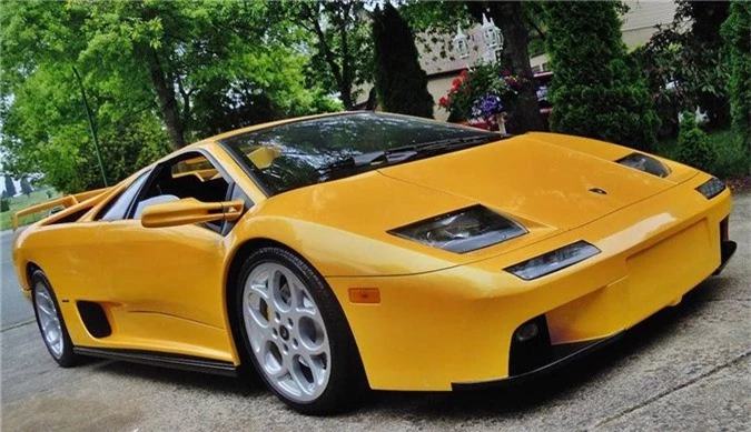 Lamborghini Diablo “hàng nhái” tinh vi y như thật, rao giá 1,84 tỷ ảnh 1