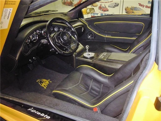 Lamborghini Diablo “hàng nhái” tinh vi y như thật, rao giá 1,84 tỷ ảnh 4