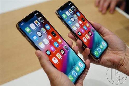 Bị áp thuế cao, giá iPhone sắp tăng mạnh, người dùng Việt có quay lưng?
