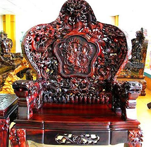 Chiêm ngưỡng đồ gỗ quý ngàn tuổi của đại gia Việt