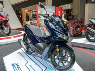 Honda PCX Hybrid bán ra ở Malaysia, rẻ hơn hàng chục triệu so với Việt Nam