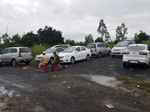 Phú Yên: Bắt giữ vụ đánh bạc quy mô lớn, thu giữ gần 30 ô tô