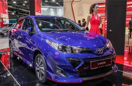 Toyota ra mắt Vios mới tại Malaysia, giá rẻ hơn Việt Nam hơn 100 triệu. Tại thị trường Malaysia, Toyota Vios mới có giá bán thấp hơn từ 102-121 triệu đồng so với thị trường Việt Nam, trong khi xe không có quá nhiều sự khác biệt về thiết kế, động cơ, thậm chí bản Vios tại đây còn “nhỉnh” hơn về trang bị an toàn. (CHI TIẾT)