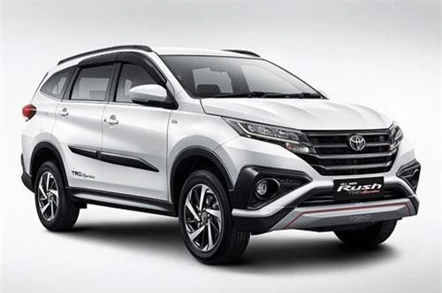 1. Toyota (doanh số: 28.622 chiếc).