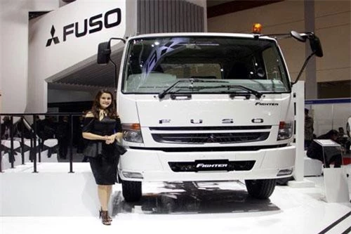 6. Mitsubishi Fuso (doanh số: 4.347 chiếc).