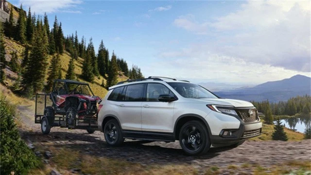 Đối trọng của Hyundai Santa Fe là Honda Passport 2019 chính thức ra mắt