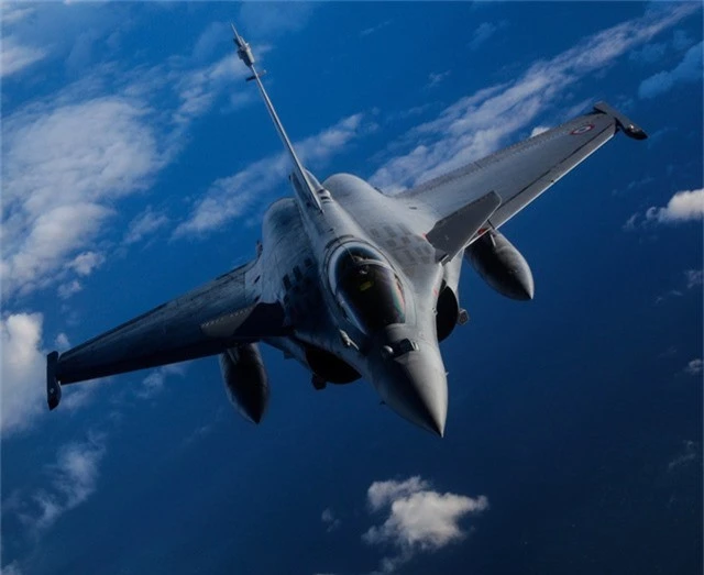  Lần đầu tiên Pháp cử máy bay chiến đấu Rafale tham gia tập trận Point Blank 