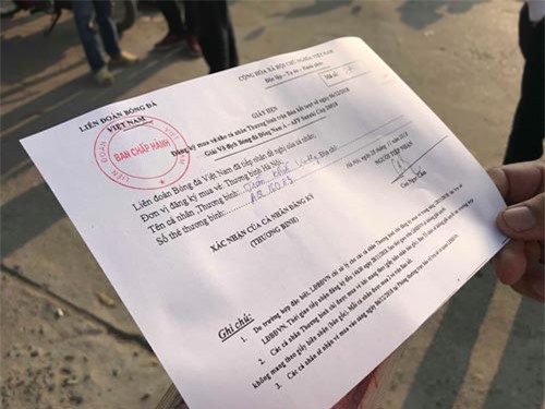 VFF lên tiếng về “vé ngoại lệ” trước cổng liên đoàn