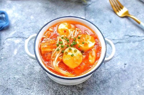 Nâng tầm cho món đậu hũ xốt cà chua chỉ với 1 nguyên liệu chợ nào cũng có