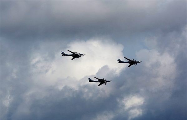 Chiến cơ Nga - Syria đồng loạt xuất kích sau vụ phiến quân nhắm vào Hmeimim