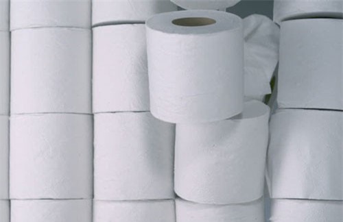 Cụ ông Nhật Bản bị phạt nặng vì lấy trộm 1 cuộn giấy vệ sinh