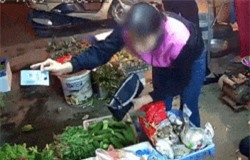 Clip: Cẩn trọng với màn lừa đảo bằng trò 'ảo thuật' đánh tráo tiền