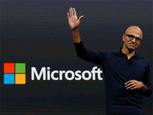 Apple sảy chân, Microsoft trở thành công ty giá trị nhất thế giới