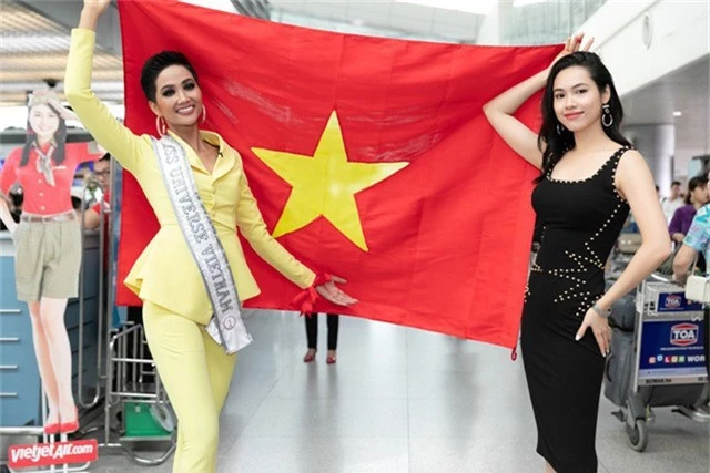 Cuộc thi Miss Universe 2018 diễn ra từ ngày 02-17/12 tại Bangkok, Thái Lan. Hơn 90 cô gái xinh đẹp đến từ khắp nơi trên thế giới sẽ tranh tài để tìm ra người chiến thắng. Đêm chung kết được tổ chức sáng 17/12. Đương kim hoa hậu Demi-Leigh Nel-Peters của Nam Phi sẽ trao lại vương miện cho người kế nhiệm.