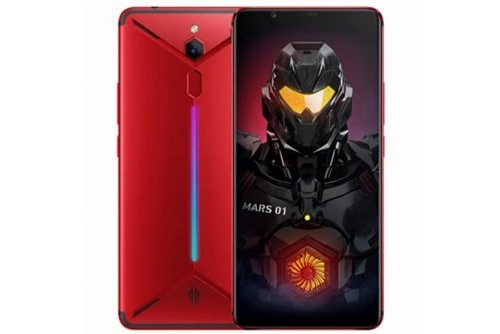 Sức mạnh phần cứng của ZTE Nubia Red Magic Mars đến từ chip Qualcomm Snapdragon 845 lõi 8 với xung nhịp tối đa 2,8 GHz, GPU Adreno 630. RAM 6 GB/ROM 64 GB, RAM 8 GB/ROM 128 GB hoặc RAM 10 GB/ROM 256 GB (không có khay cắm thẻ microSD. Hệ điều hành Android 9.0 Pie, được tùy biến trên giao diện Nubia Red Magic OS