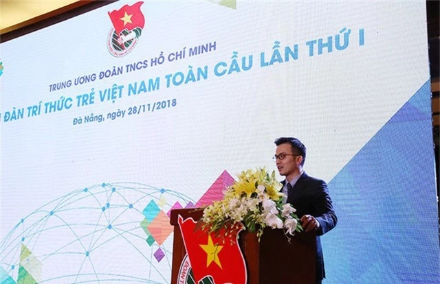  PGS. TS Trần Xuân Bách, Tổng Thư ký của Mạng lưới Trí thức trẻ Việt Nam toàn cầu: “Nguyên tắc chính của Mạng lưới Trí thức trẻ Việt Nam toàn cầu là chung tay góp sức, đoàn kết và bình đẳng, cùng nhau chia sẻ tầm nhìn, thông tin, tâm huyết, trí tuệ, kinh nghiệm và cơ hội. 