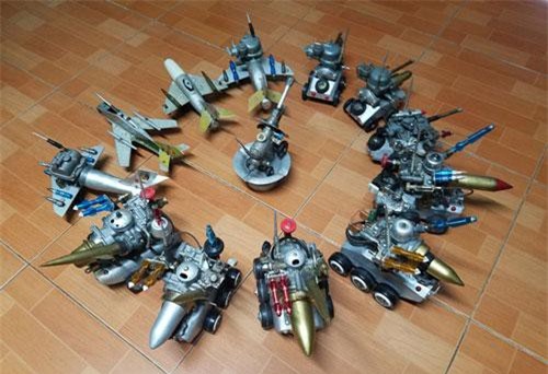 Bộ sưu tập xe tăng, máy bay có một không hai của lão nông Hà Nội