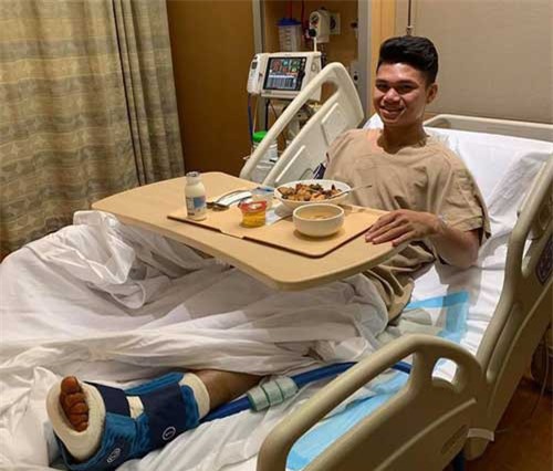 ĐT Việt Nam gửi lời chúc dí dỏm đến "thương binh" Phạm Xuân Mạnh