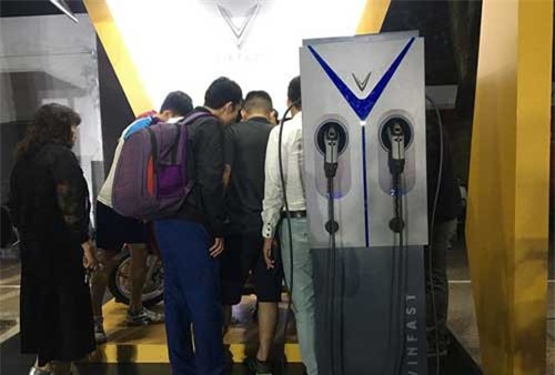 Trạm sạc nhanh của VinFast sẽ được sử dụng cho những xe máy điện nào?