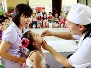 Hà Nội: Bổ sung vitamin A liều cao đợt 2 cho trẻ