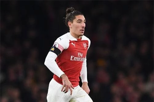 Hậu vệ phải: Hector Bellerin (Arsenal).