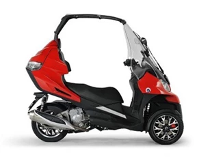 Xe ba bánh Adiva AD3-40 giúp các biker xua tan nỗi lo thời tiết