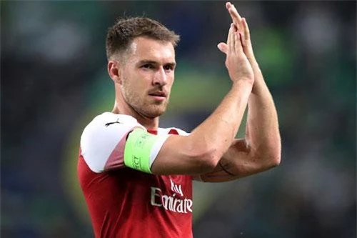 Tiền vệ trung tâm: Aaron Ramsey (Arsenal).