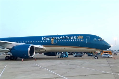 'Chúa đảo Tuần Châu' mua hết vé chuyến bay đầu tiên đến Quảng Ninh