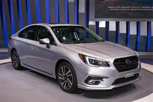 8. Subaru Legacy 2019 (giá khởi điểm: 23.520 USD).