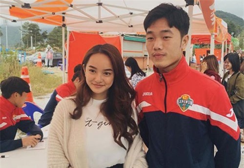 Clip hậu trường thú vị của "siêu vòng 1" từng khiến Xuân Trường nhút nhát