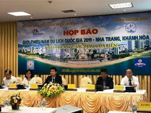 Năm Du lịch quốc gia 2019: Nha Trang - Sắc màu của biển