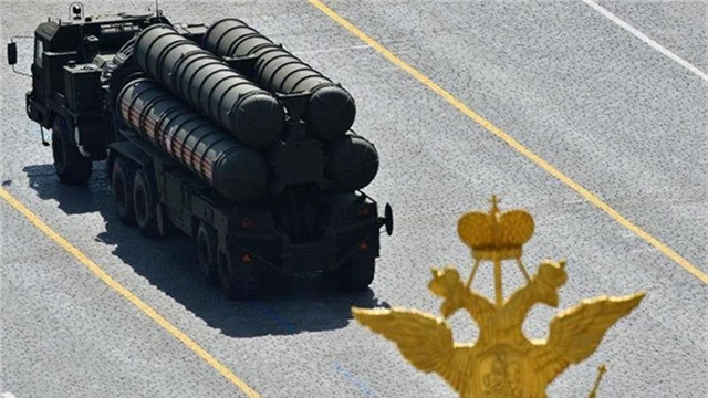  Hệ thống S-400 Triumph/SA-21 Growler của Nga (Ảnh: Reuters) 