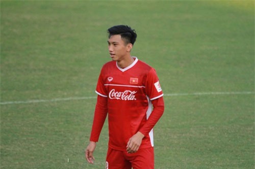 Fox Sports: 'Văn Hậu nên ra nước ngoài thi đấu'