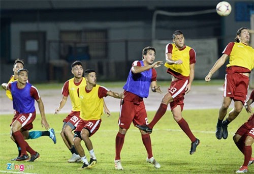 AFF Cup: Trước trận gặp Việt Nam, Philippines "lộ bài" tạt cánh đánh đầu ở buổi tập kín