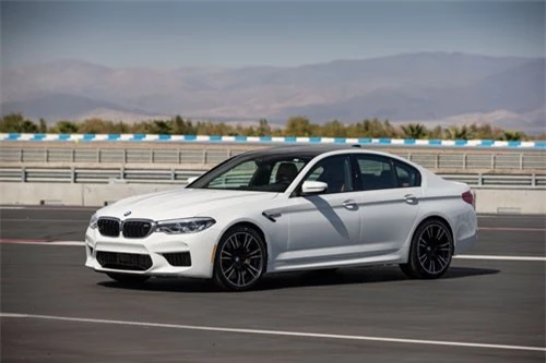 10. BMW M5 2019.