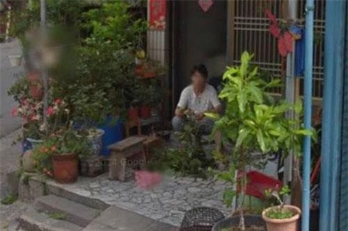 Con gái bật khóc khi bất ngờ nhìn thấy người mẹ đã mất trên Google Maps