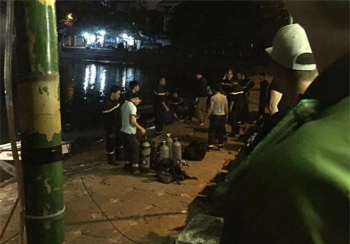 Hà Nội: Nam thanh niên chết đuối nghi do lời thách đố bơi qua hồ Hoàng Cầu