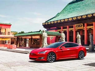 Ngấm đòn chiến tranh thương mại Mỹ - Trung, doanh số Tesla sụt giảm thảm hại