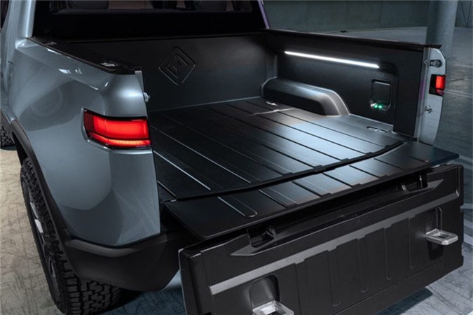 Bán tải điện Rivian R1T mạnh ngang siêu xe giá 1,4 tỷ - Hình 12 Ban tai dien Rivian R1T manh ngang sieu xe gia 1,4 ty-Hinh-12