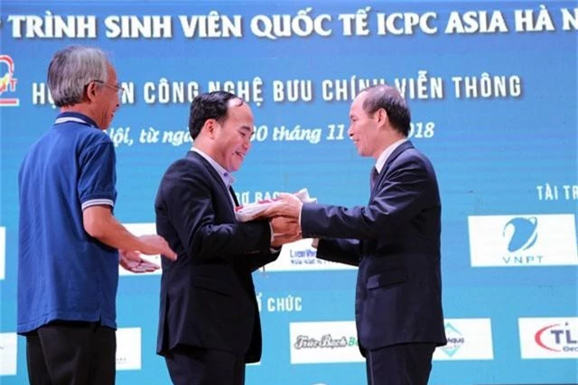 Đại học Bách khoa Hà Nội thắng lớn tại Olympic tin học sinh viên và ICPC châu Á 2018 - Ảnh 15.