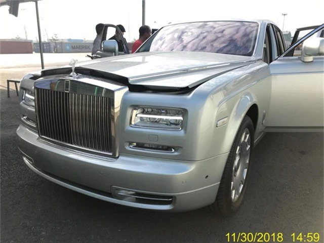 Rolls-Royce Phantom Series II sở hữu nội thất như của dân chơi Ả Rập về Việt Nam - Ảnh 2.