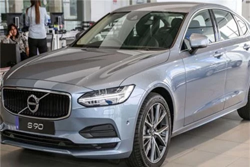 Volvo S90 T5 Momentum