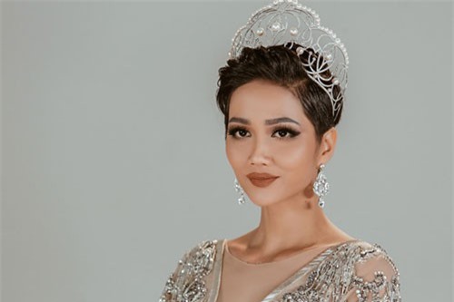 H'Hen Niê 'đại phá' các bảng xếp hạng nhan sắc tại Miss Universe 2018