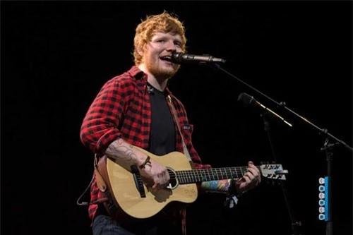 2. Ca sĩ Ed Sheeran - tổng thu nhập: 110 triệu USD.