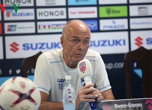 4 tuyển thủ Việt Nam được HLV Eriksson đánh giá đủ trình đá ở châu Âu