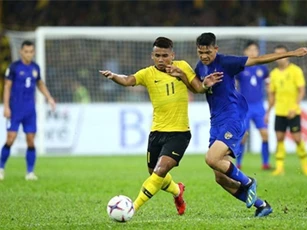 Thái Lan nhọc nhằn cầm hòa Malaysia ở bán kết AFF Cup