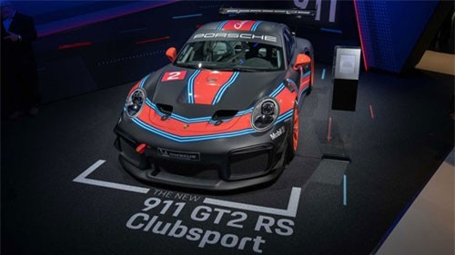 Porsche ra mắt 911 GT2 RS Clubsport