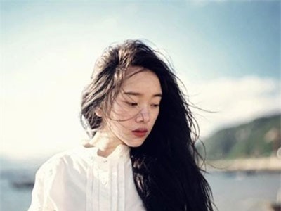 Sự thật đau lòng đằng sau việc bạn trai luôn mang 'áo mưa' trong ví